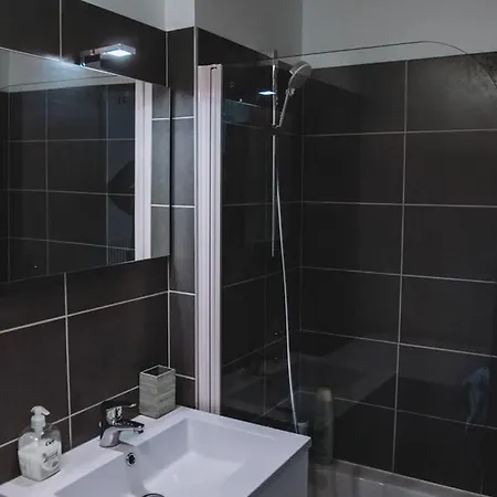 Contemporary Studio With Balcony In Compans * Toulouse